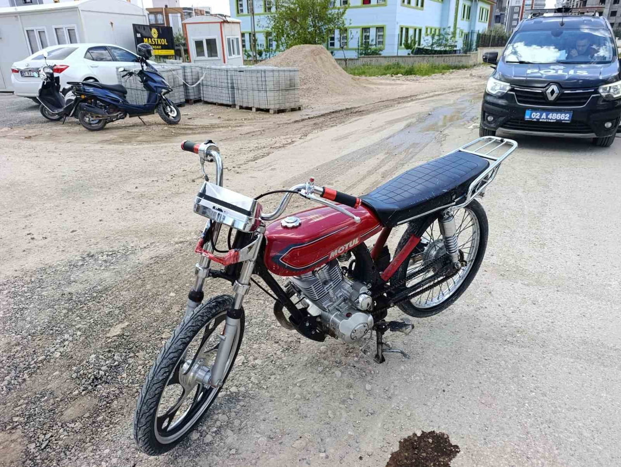 ADIYAMAN DA POLİS EKİPLERİNİN "DUR" İHTARINA UYMAYARAK KAÇAN MOTOSİKLET SÜRÜCÜSÜNE 552 BİN 465 TL...