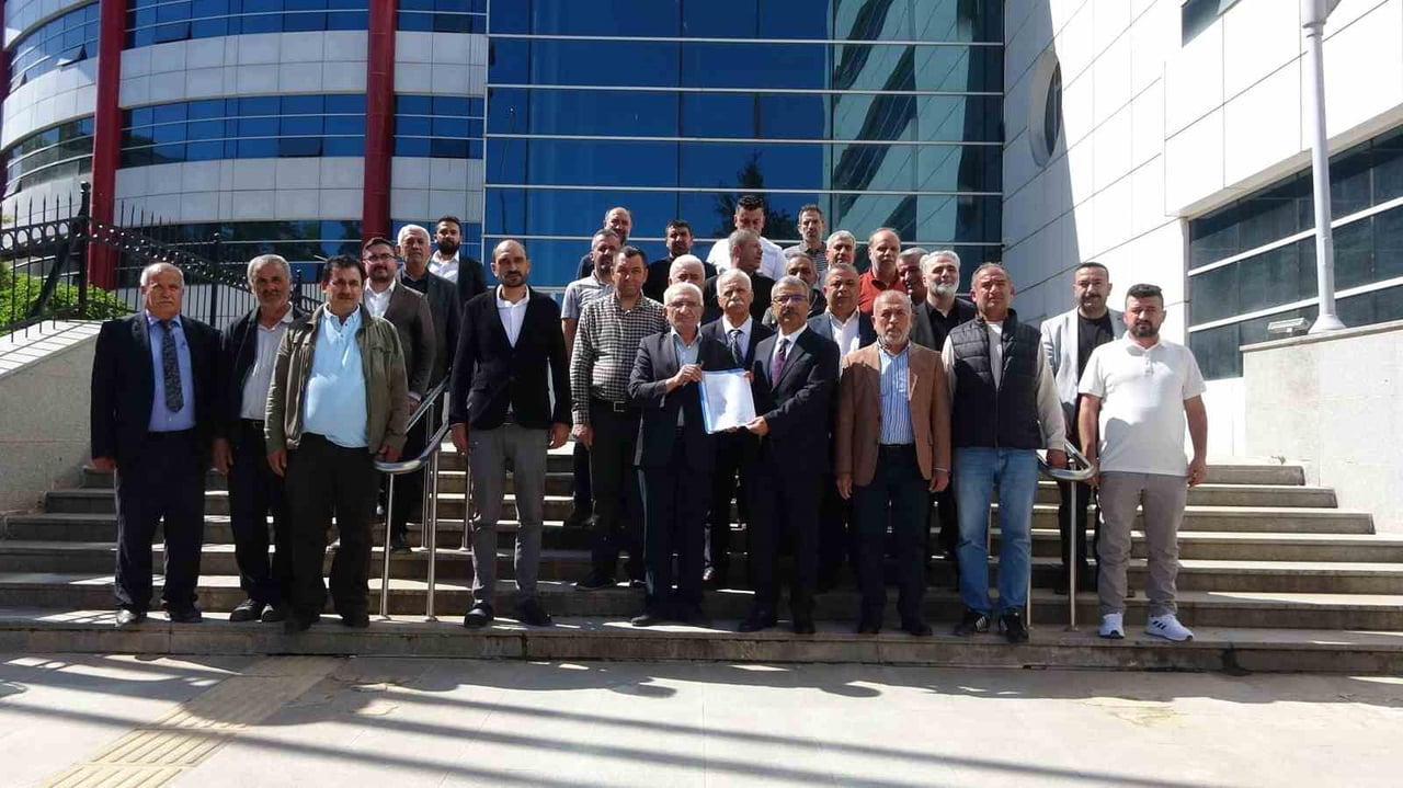 ADIYAMAN ESNAF VE SANATKARLAR ODALARI BİRLİĞİ (ESOB) BAŞKANLIĞI SEÇİMİNDE YENİDEN BAŞKAN SEÇİLEN...