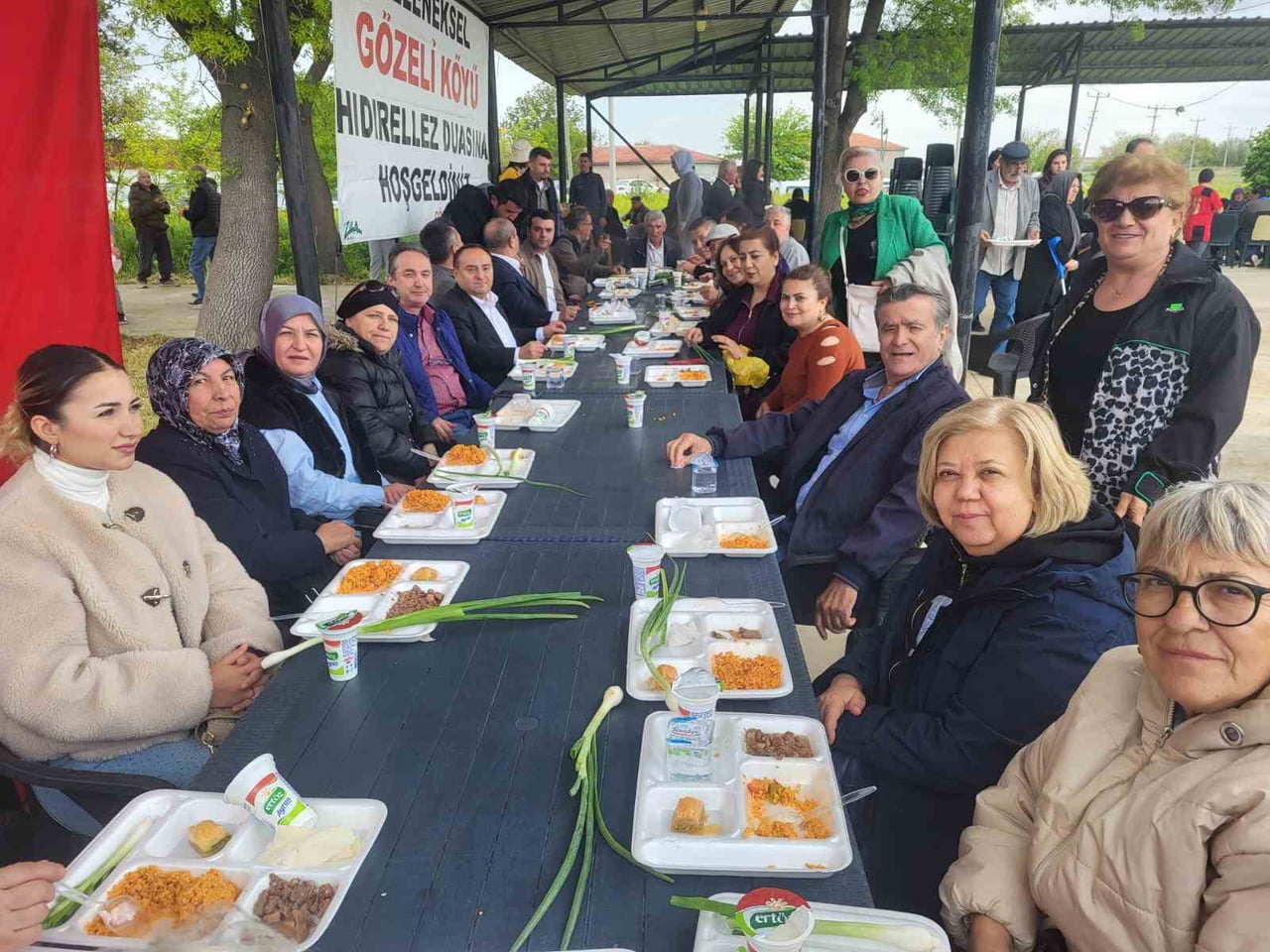 AFYONKARAHİSAR'IN EMİRDAĞ İLÇESİNE BAĞLI GÖZELİ KÖYÜ'NDE DÜZENLENEN GELENEKSEL HIDIRELLEZ...