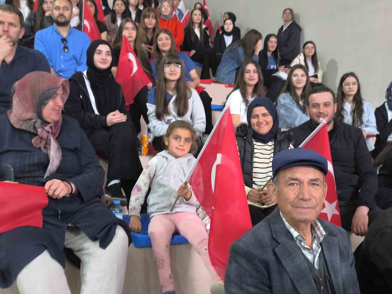 AFYONKARAHİSAR'IN ŞUHUT İLÇESİNDE 19 MAYIS ATATÜRK’Ü ANMA, GENÇLİK VE SPOR BAYRAMI DÜZENLENEN...