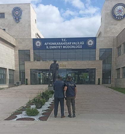 AFYONKARAHİSAR’DA FETULLAHÇI TERÖR ÖRGÜTÜNE (FETÖ) ÜYE OLMA SUÇUNDAN 6 YIL 3 AY HAPİS CEZASIYLA...
