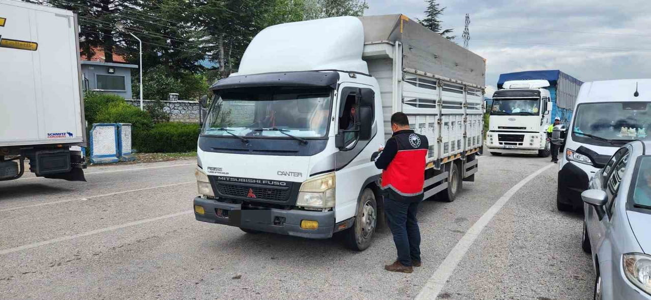 AFYONKARAHİSAR’DA KURBAN BAYRAMI’NA SAYILI GÜNLER KALA TARIM VE ORMAN İL MÜDÜRLÜĞÜ EKİPLERİ...