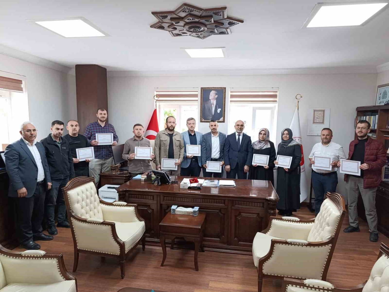 AFYONKARAHİSAR İL MÜFTÜLÜĞÜ PERSONELLERİNE YÖNELİK GERÇEKLEŞTİRİLEN ‘İLK YARDIM EĞİTİMİ’...