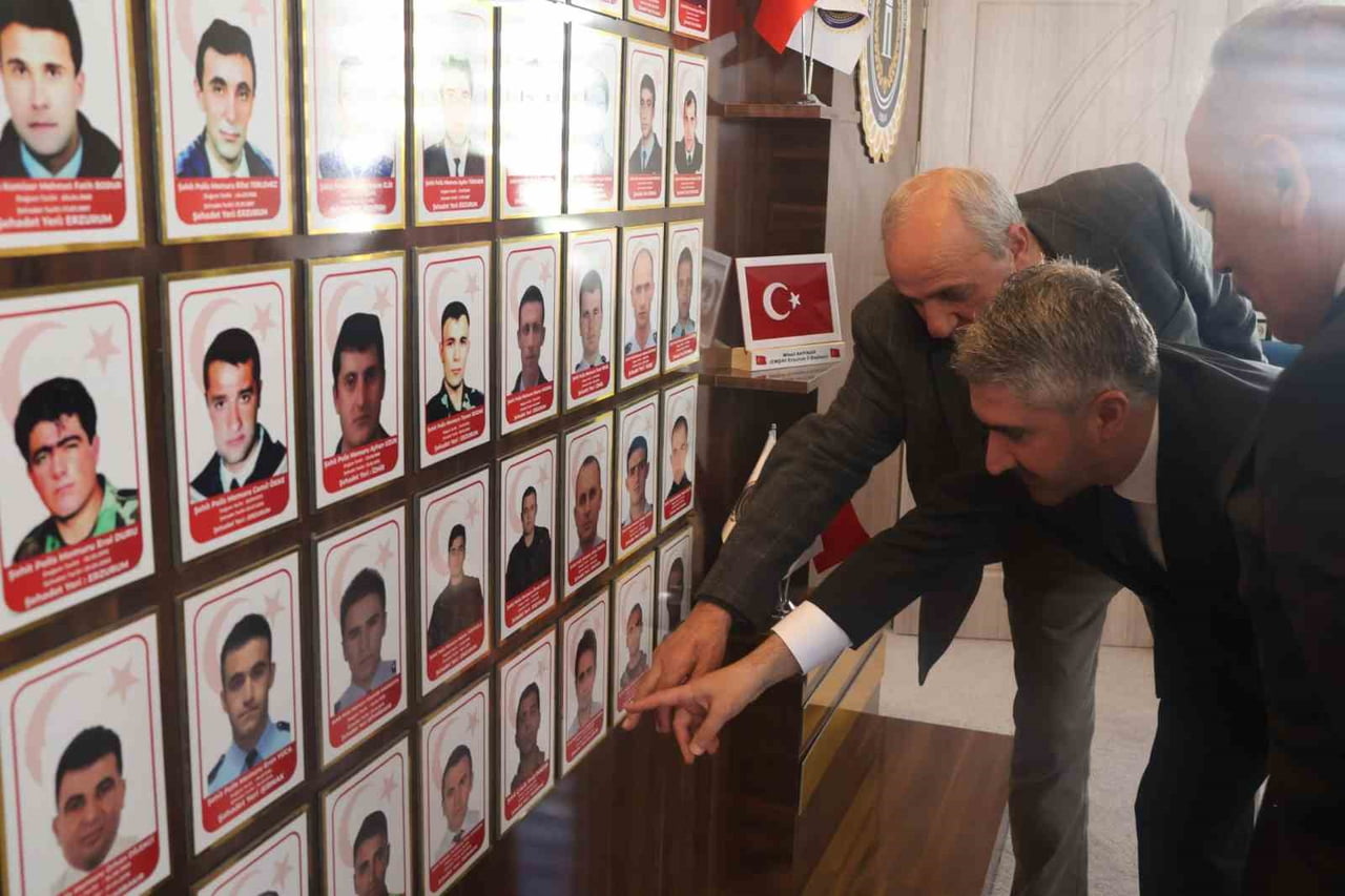 AİLE VE SOSYAL HİZMETLER BAKAN YARDIMCISI ZAFER TARIKDAROĞLU, KURBAN BAYRAMI PROGRAMI KAPSAMINDA...
