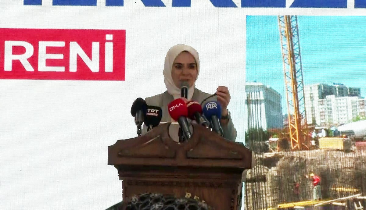 AİLE VE SOSYAL HİZMETLER BAKANI MAHİNUR ÖZDEMİR GÖKTAŞ, PROGRAMDA KONUŞMA YAPTI
