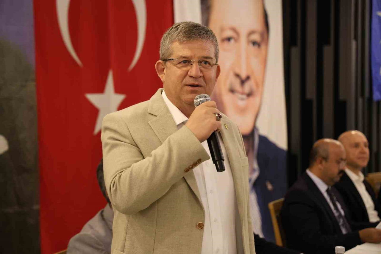 AK PARTİ DENİZLİ İL TEŞKİLATI, SAHA ÇALIŞMALARINA VE TEŞKİLAT İÇİ İSTİŞARE TOPLANTILARINA HIZ...