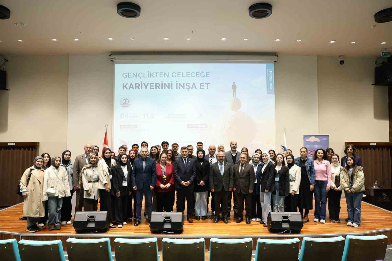 AK PARTİ DÜZCE MİLLETVEKİLİ ERCAN ÖZTÜRK, DÜZCE ÜNİVERSİTESİ SAĞLIK BİLİMLERİ FAKÜLTESİ İLE...