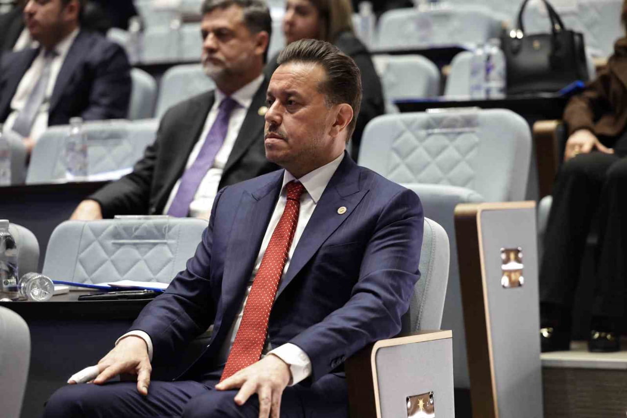 AK PARTİ MERKEZ KARAR VE YÖNETİM KURULU (MKYK) TOPLANTISI'NA KATILAN AK PARTİ ESKİŞEHİR...