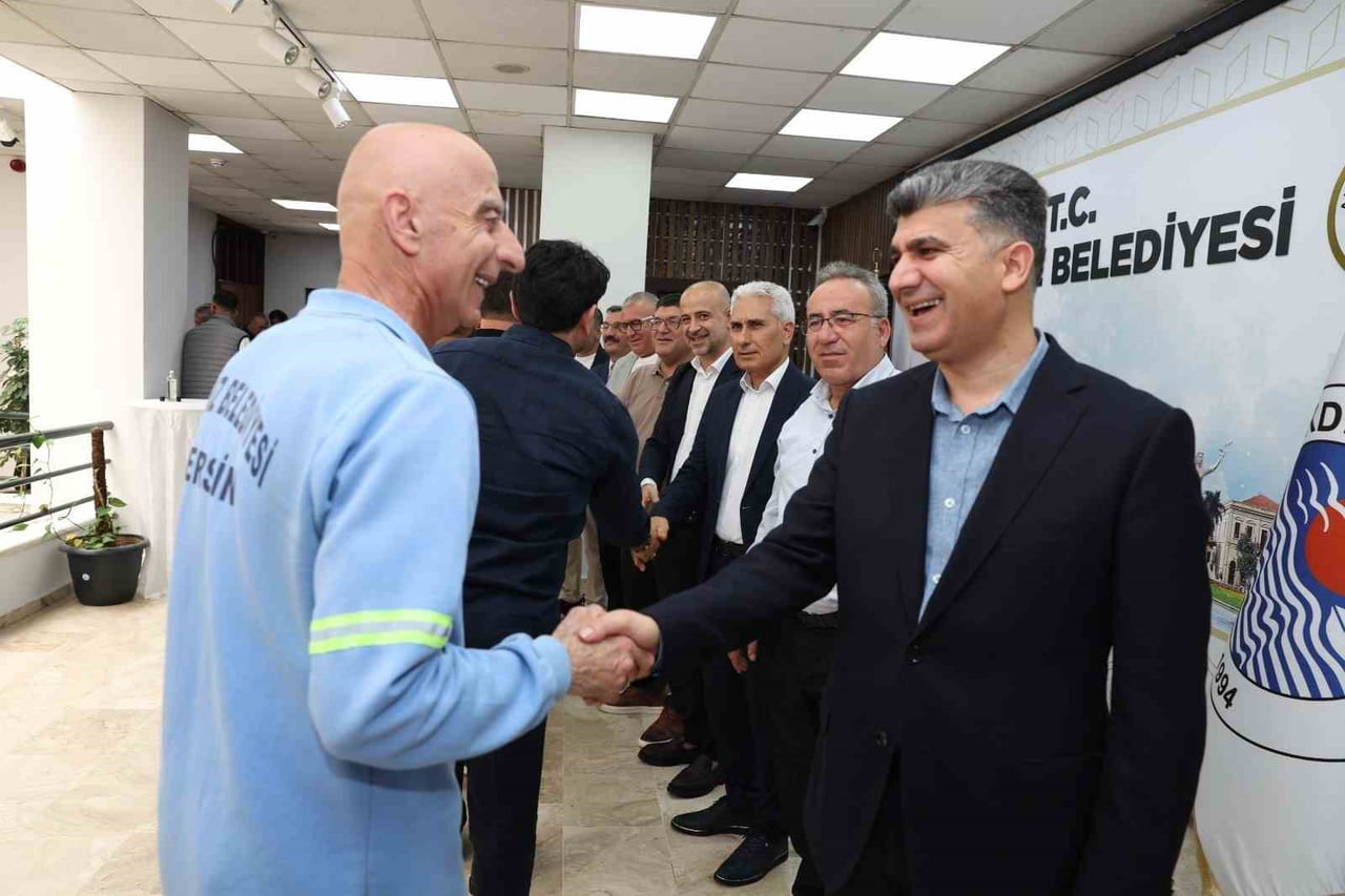 AKDENİZ KAYMAKAMI VE AKDENİZ BELEDİYE BAŞKAN VEKİLİ ZEYİT ŞENER, YAKLAŞAN KURBAN BAYRAMI...