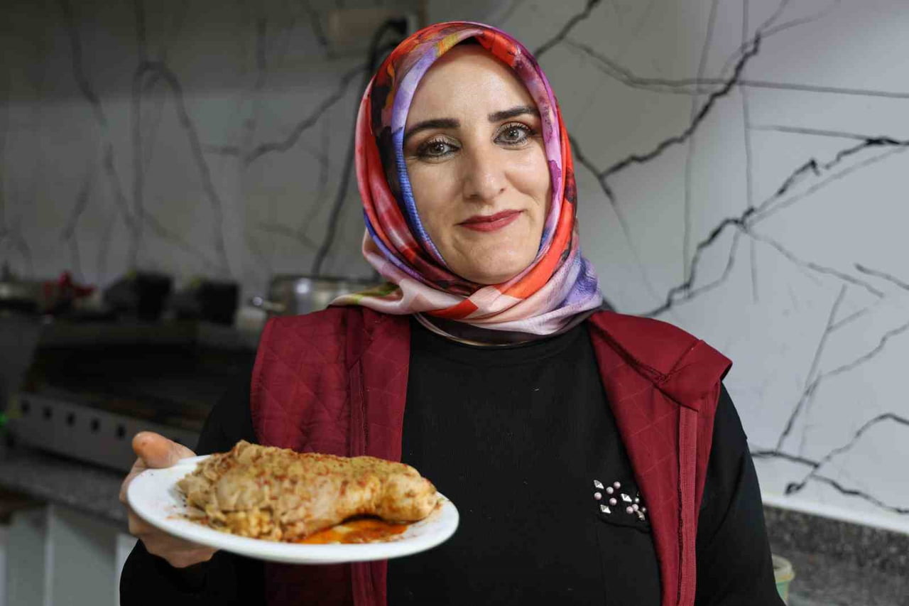 AKSARAY’DA 9 YIL ÖNCE EVİNDE ŞIRDAN VE MUMBAR YAPIP SEMT PAZARLARINDA SATARAK GEÇİMİNİ SAĞLAMAYA...