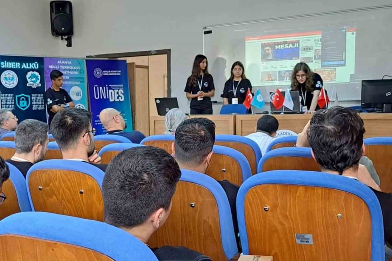ALANYA ALAADDİN KEYKUBAT ÜNİVERSİTESİNDE (ALKÜ) DÜZENLENEN ALANYA MİLLİ TEKNOLOJİ HACKATHONU...
