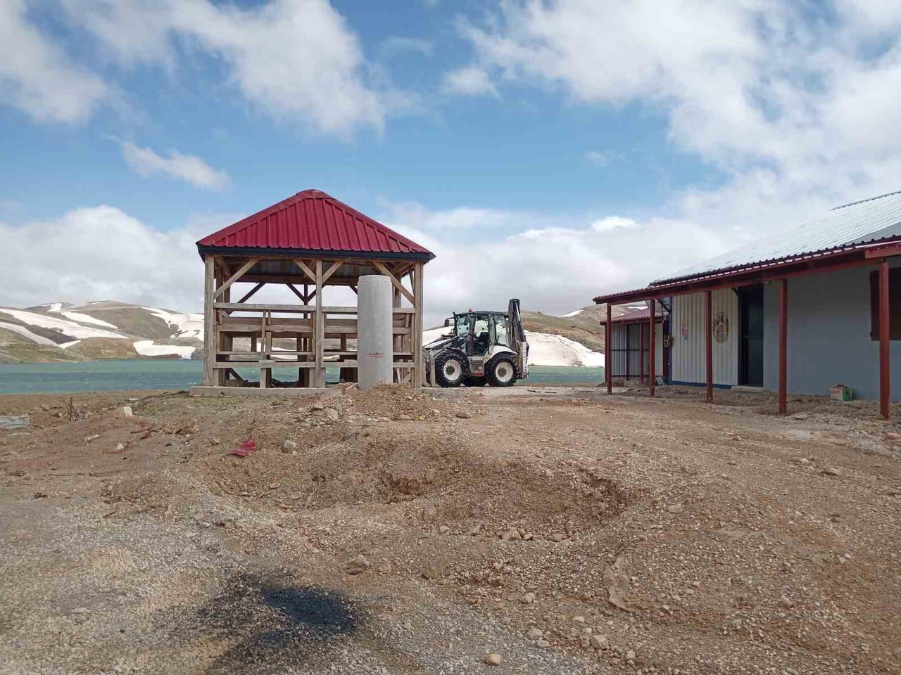 ALANYA BELEDİYESİ, YAYLA YOLLARINDA ULAŞIMIN AKSAMAMASI İÇİN ÇALIŞMALARINI ARALIKSIZ SÜRDÜRÜYOR....