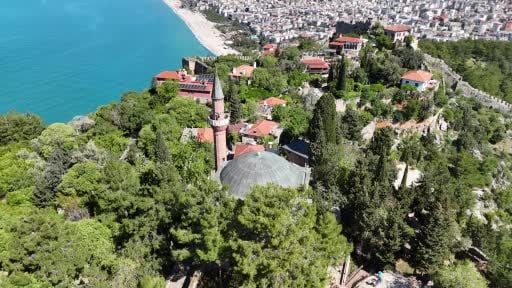 Alanya Kalesi'ndeki 800 yıllık miras turist akınına uğruyor