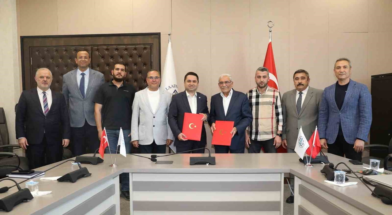 ALANYALI HAYIRSEVER ALİRIZA BACAKSIZ TARAFINDAN ALANYA ALAADDİN KEYKUBAT ÜNİVERSİTESİNE (ALKÜ)...