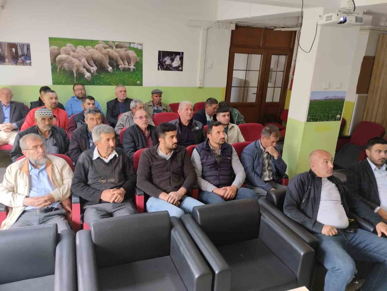 ALTINTAŞ’TA ÜRETİCİLERE "YETKİLENDİRİLMİŞ UYGULAYICI BELGESİ" EĞİTİMİ