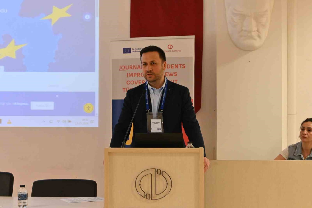 ANADOLU ÜNİVERSİTESİ ÖĞRETİM ELAMANI PROF. DR. ALAADDİN FARUK PAKSOY
