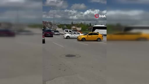 Ankara'da zincirleme kazada hamile sürücü yaralandı