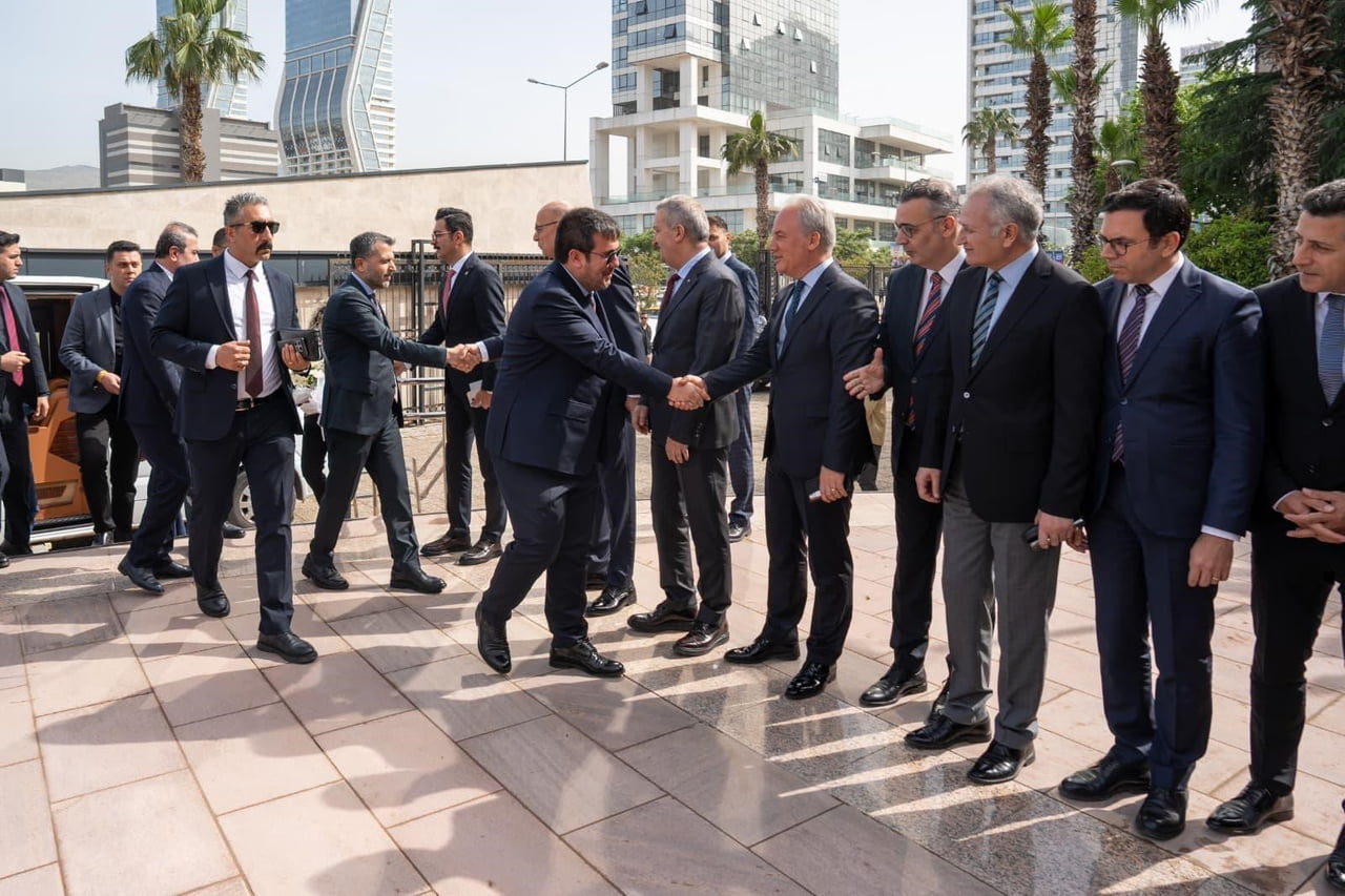 ANKARA'DAN GELEN HEYET, İZMİR CUMHURİYET BAŞSAVCISI ALİ YELDAN, ADALET KOMİSYONU BAŞKANI ONUR SERT...