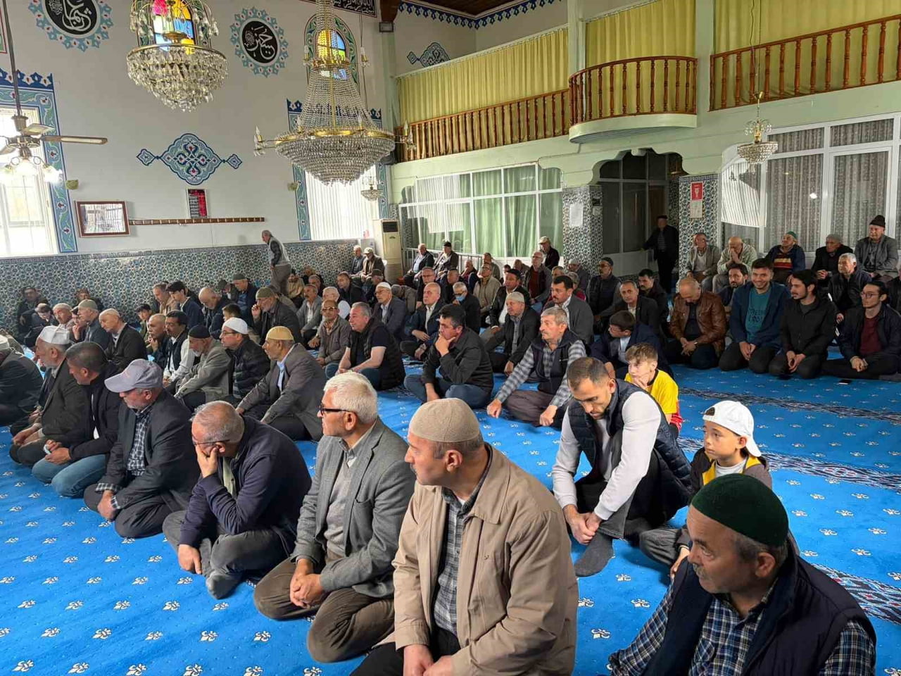 ANKARA'NIN BEYPAZARI İLÇESİNE BAĞLI 7 AYRI MAHALLEDE YAŞAYAN VATANDAŞLAR, UZUN SÜREDİR YETERLİ...