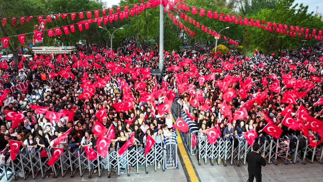 ANKARA'NIN GÖLBAŞI İLÇESİNDE DÜZENLENEN 19 MAYIS ATATÜRK'Ü ANMA, GENÇLİK VE SPOR BAYRAMI...