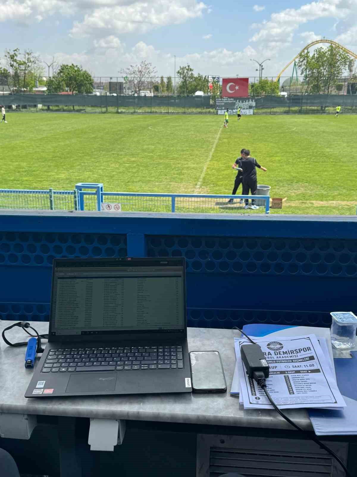ANKARA DEMİRSPOR’UN 9-13 MAYIS TARİHLERİ ARASINDA YAPILAN ALTYAPI SEÇMELERİNE 3 BİNİN ÜZERİNDE...