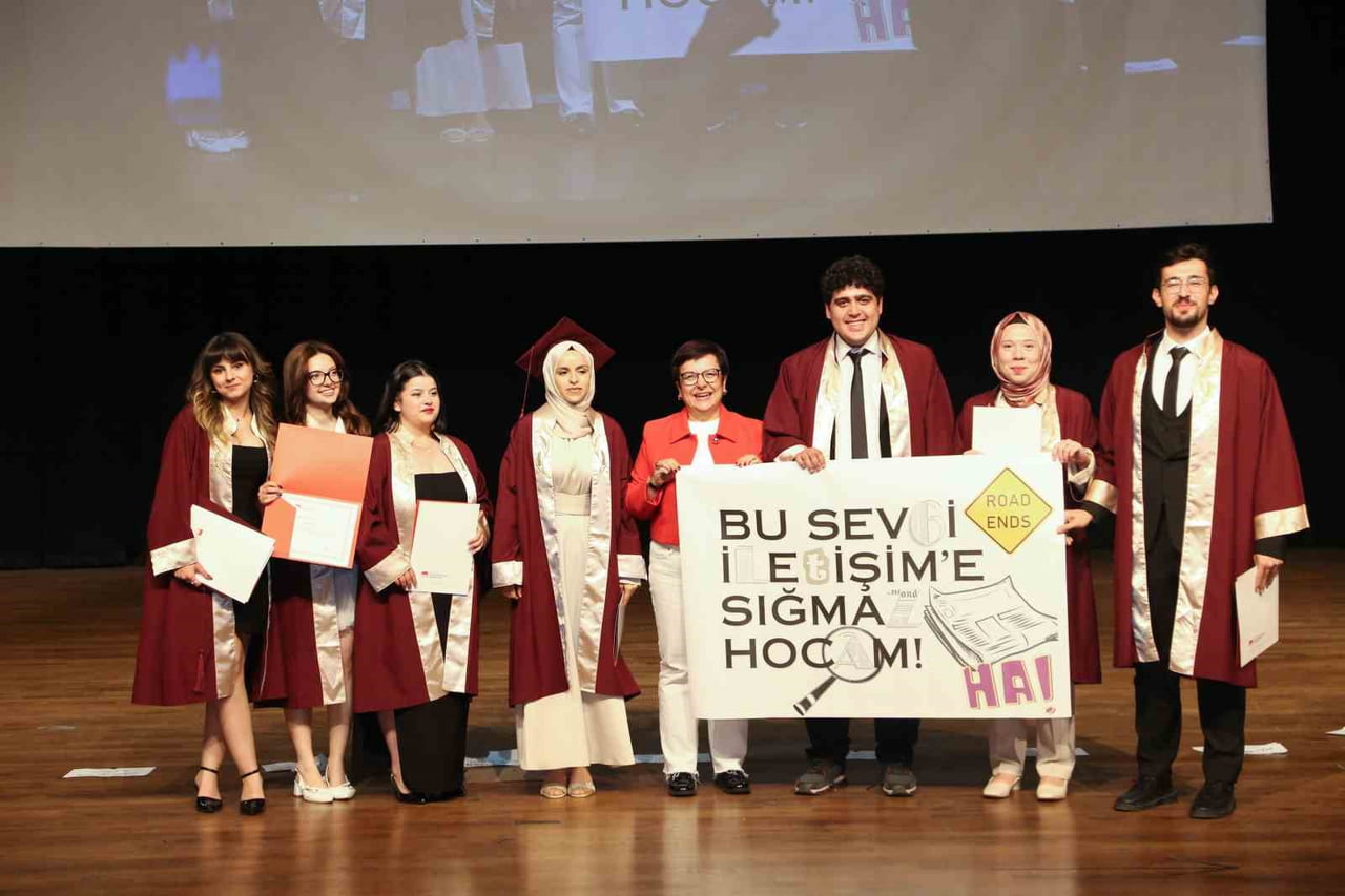ANKARA HACI BAYRAM VELİ ÜNİVERSİTESİ İLETİŞİM FAKÜLTESİ 2025-2026 EĞİTİM ÖĞRETİM YILI MEZUNİYET...
