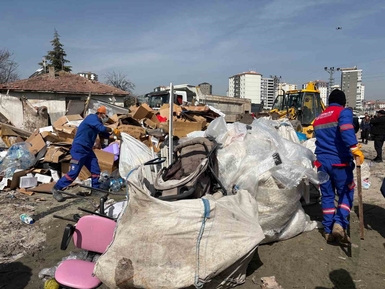 ANKARA’NIN HIZLA GELİŞEN İLÇELERİNDEN SİNCAN’DA ÇEVRE VE HALK SAĞLIĞINI TEHDİT EDEN UNSURLARA...