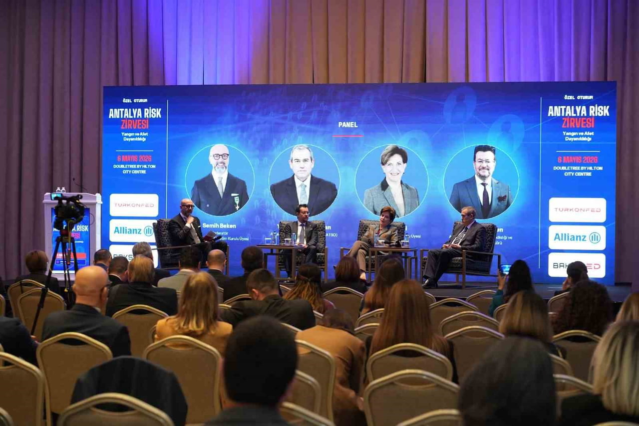 ANTALYA'DA DÜZENLENEN RİSK ZİRVESİ, KAMU, ÖZEL SEKTÖR TEMSİLCİLERİNİ VE AKADEMİSYENLERİ BİR ARAYA...