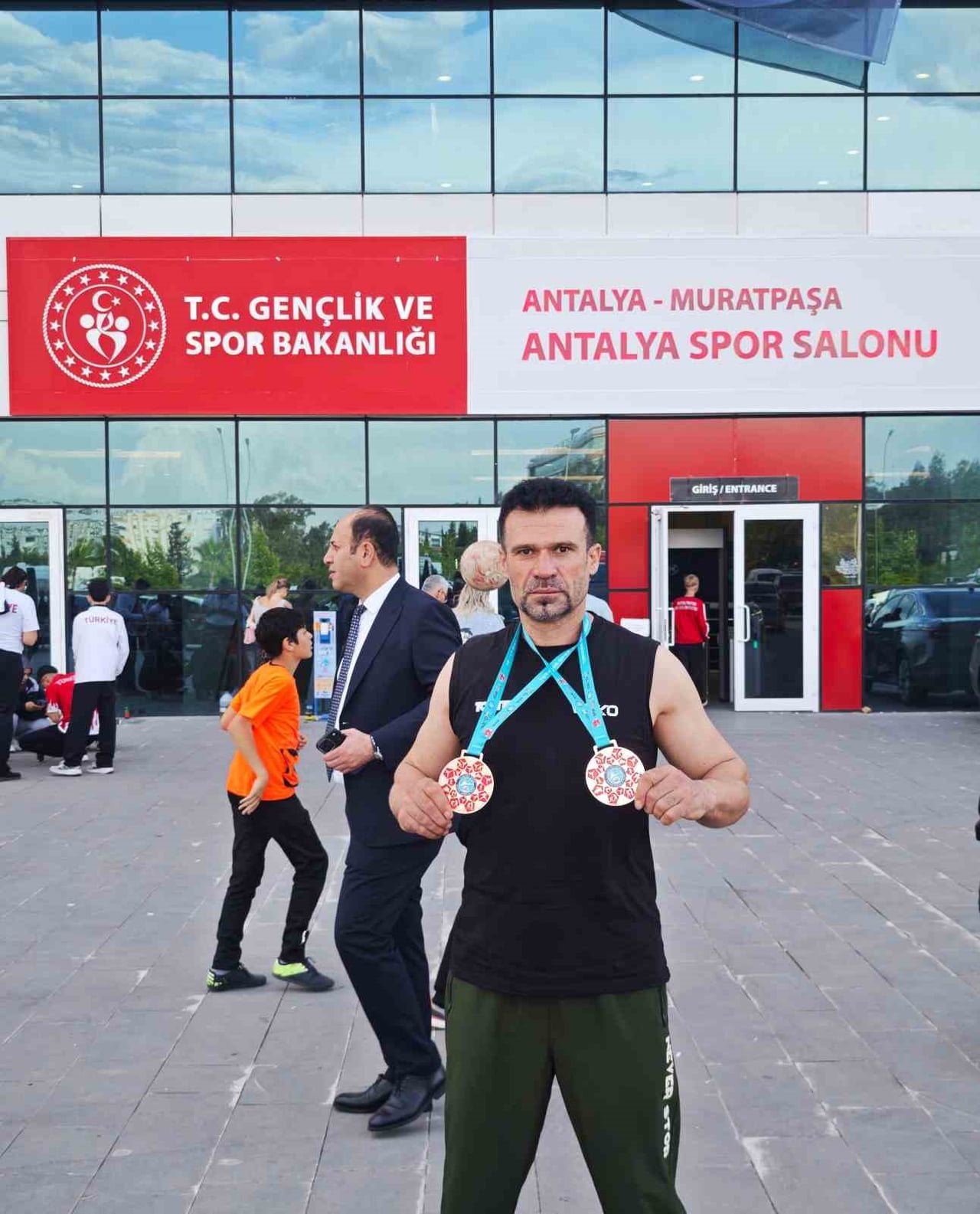 ANTALYA'DA DÜZENLENEN TÜRKİYE AÇIK WAKO DÜNYA KUPASI'NDA MARDİN MAZIDAĞILI SPORCU ÖMER EKİNCİ...