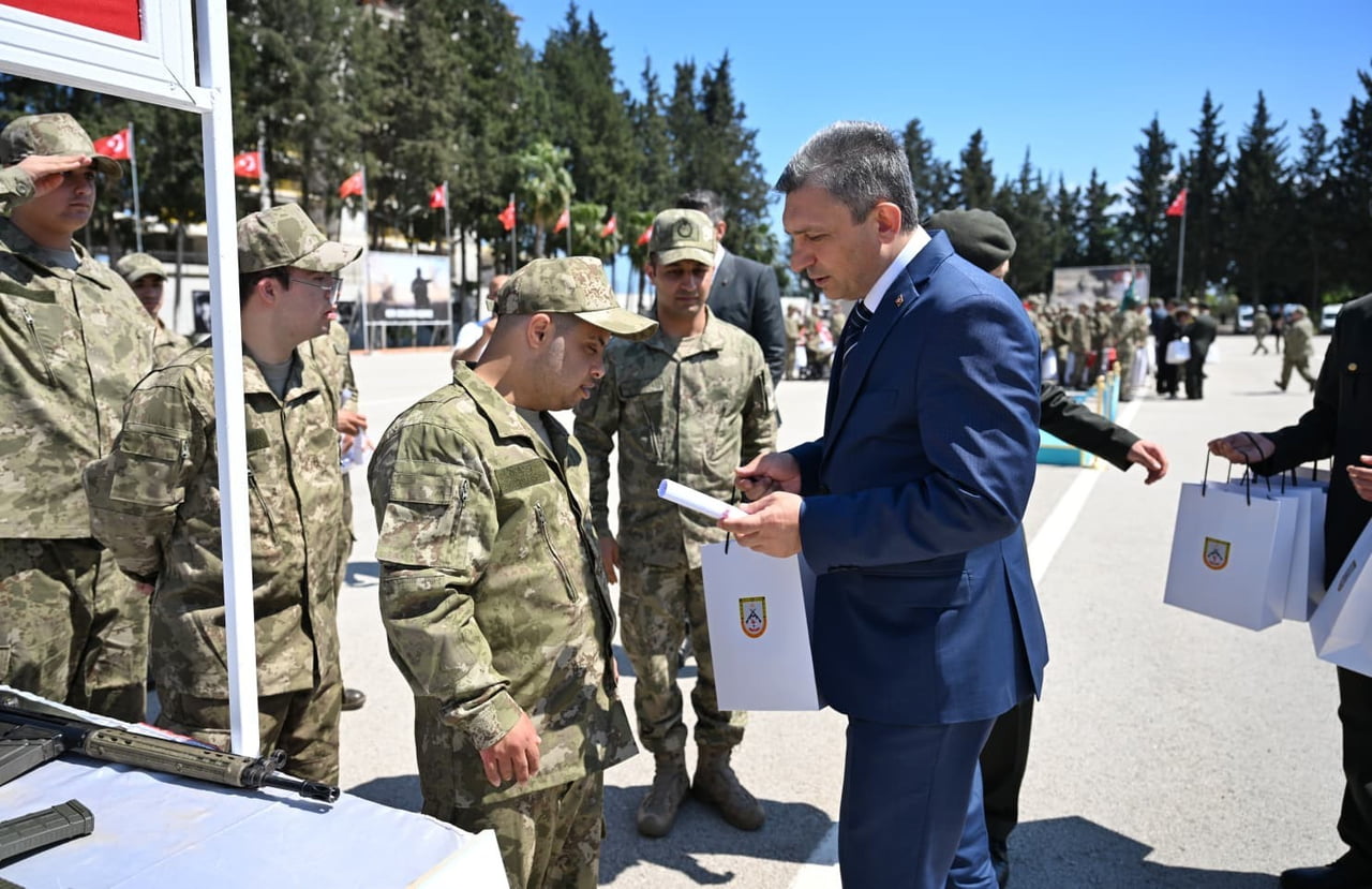 ANTALYA 3. PİYADE EĞİTİM TUGAY KOMUTANLIĞINCA DÜZENLENEN TEMSİLİ ASKERLİK VE YEMİN TÖRENİ'NE...