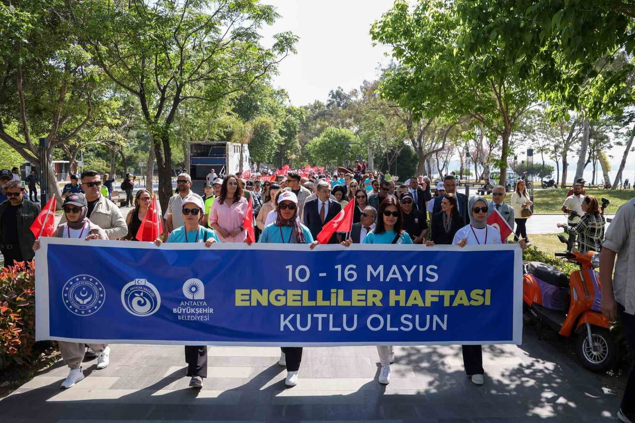 ANTALYA BÜYÜKŞEHİR BELEDİYESİ, ENGELLİ BİREYLERİN RAHAT, BAĞIMSIZ VE GÜVENLİ ULAŞABİLMESİ AMACIYLA...