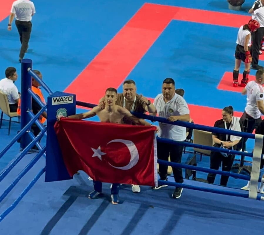ANTALYA’DA DÜZENLENEN 11. TURKİSH OPEN WAKO WORLD CUP DÜNYA KUPASI’NDA MÜCADELE EDEN MANİSA’NIN...
