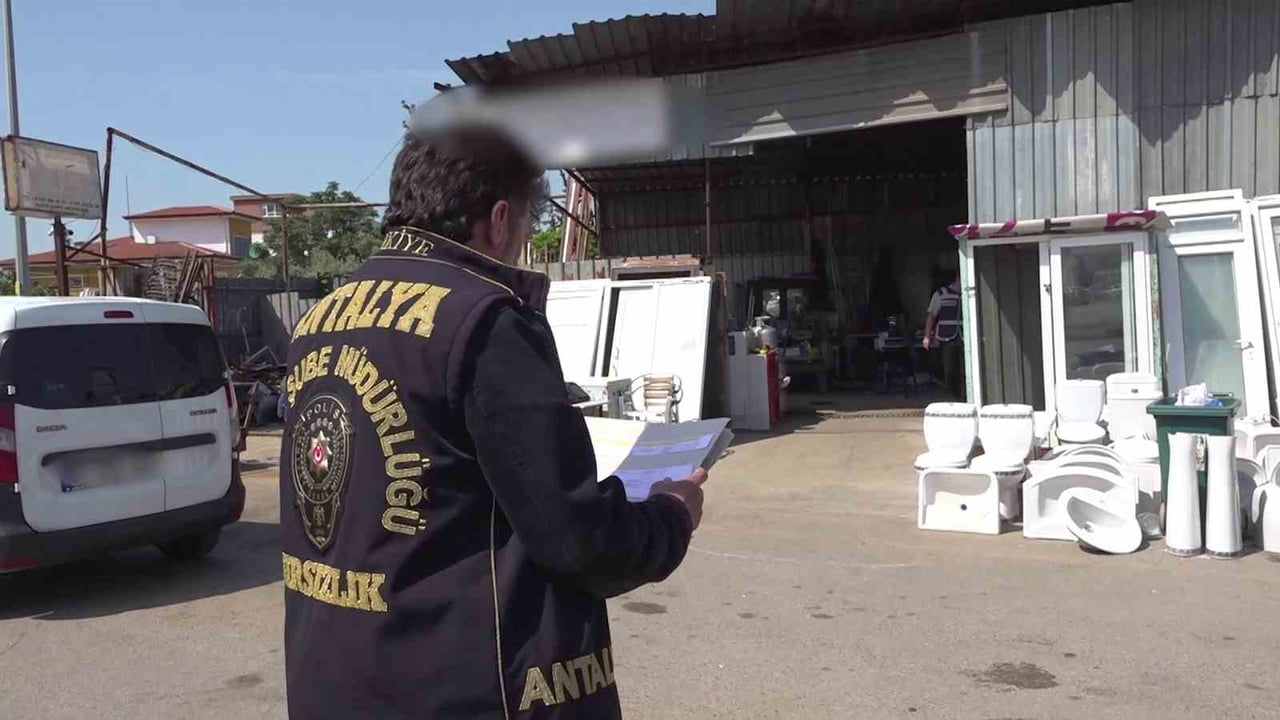 ANTALYA’DA İL GENELİNDE İKİNCİ EL EŞYA ALIM SATIMI YAPAN İŞ YERLERİNE YÖNELİK EŞ ZAMANLI DENETİM...