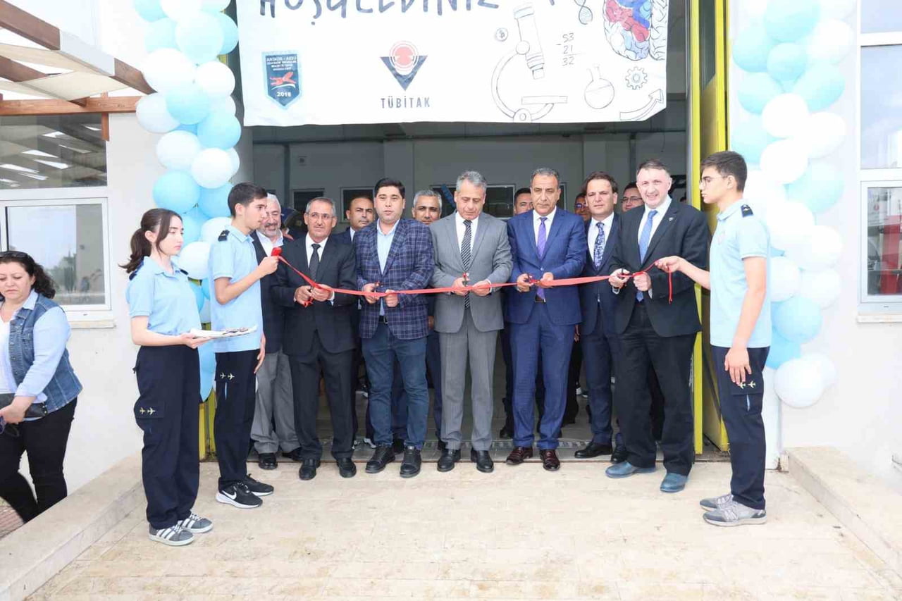 ANTALYA’NIN AKSU İLÇESİNDE EĞİTİM VEREN AKSU UÇAK BAKIM TEKNOLOJİSİ MESLEKİ VE TEKNİK ANADOLU...