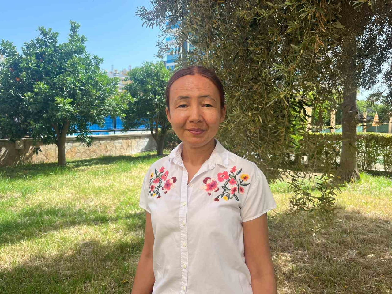 ANTALYA’NIN ALANYA İLÇESİNDE YAŞAM MÜCADELESİ VEREN 47 YAŞINDAKİ KAZAKİSTANLI DİNARA KUTLU, 10...