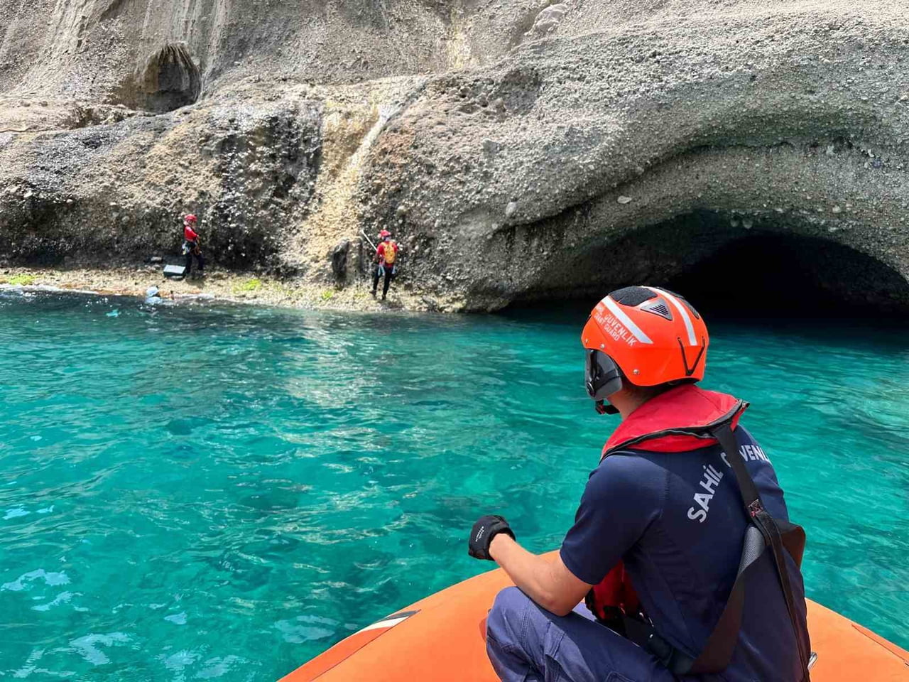 ANTALYA’NIN KEMER İLÇESİNDE NESLİ TEHLİKE ALTINDA BULUNAN AKDENİZ FOKLARININ YAŞAM ALANLARININ...