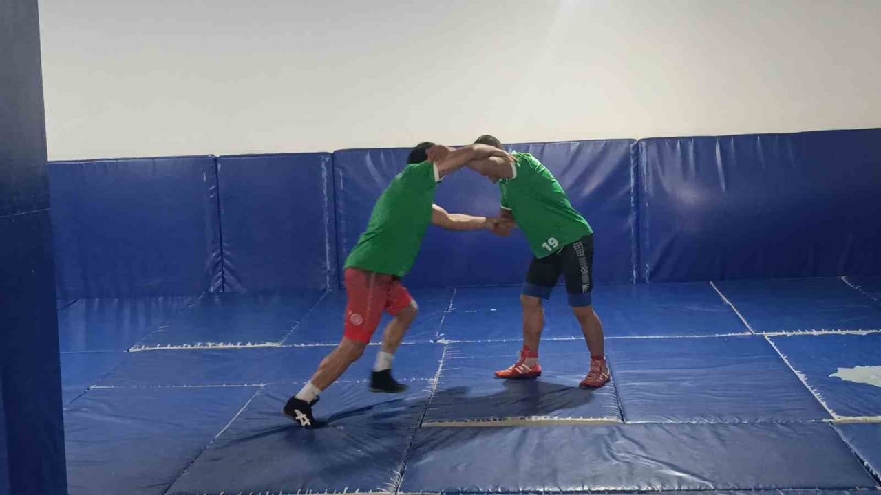 ANTALYA’NIN MANAVGAT İLÇESİNDE YAŞAYAN İŞİTME ENGELLİ SPORCU KARATE, JUDO, GÜREŞ VE ATLETİZM...