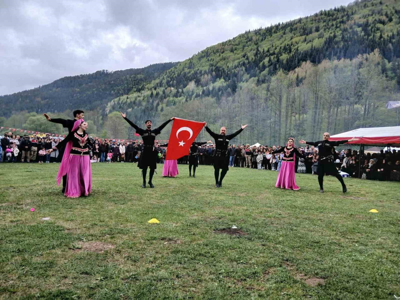 ARDAHAN’IN POSOF İLÇESİNDE, 19 MAYIS ATATÜRK’Ü ANMA, GENÇLİK VE SPOR BAYRAMI DÜZENLENEN GÖRKEMLİ...