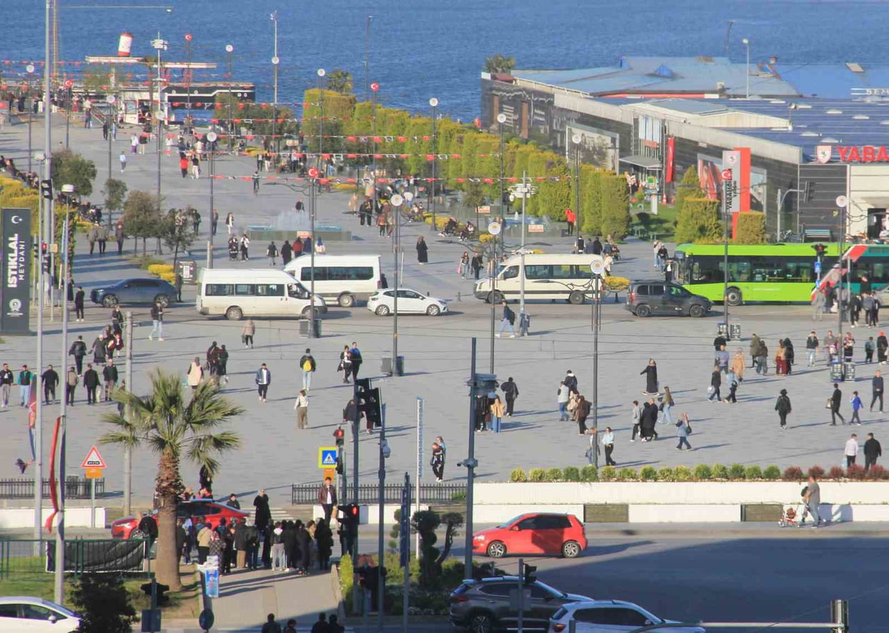 ARŞİV: SAMSUN’DA GENÇ NÜFUS ORANI YÜZDE 13,6 OLDU.