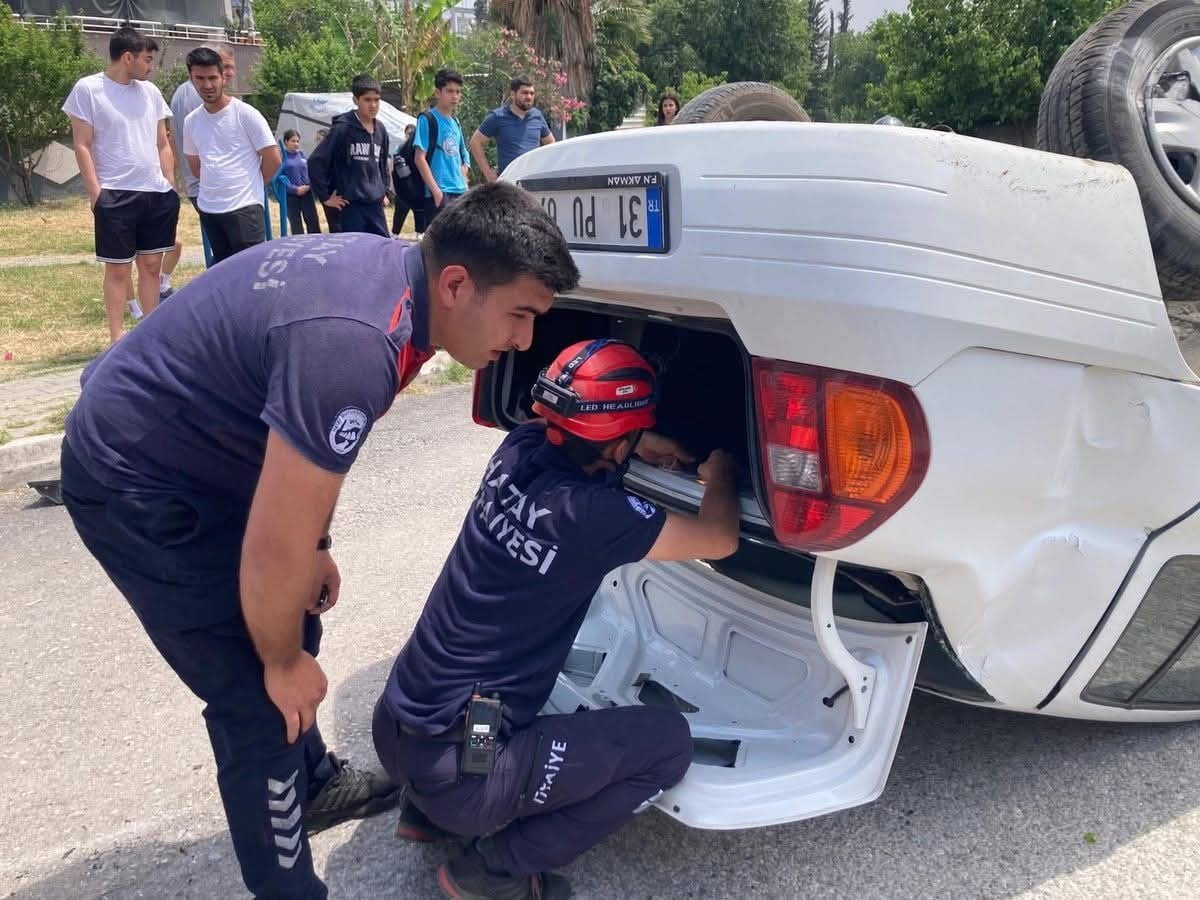 ASA DÖRTYOL'DA TRAFİK KAZASI: 2 YARALI (FOTOĞRAFLI) CEMAL KILINÇ HATAY (İHA) - HATAY’IN DÖRTYOL...