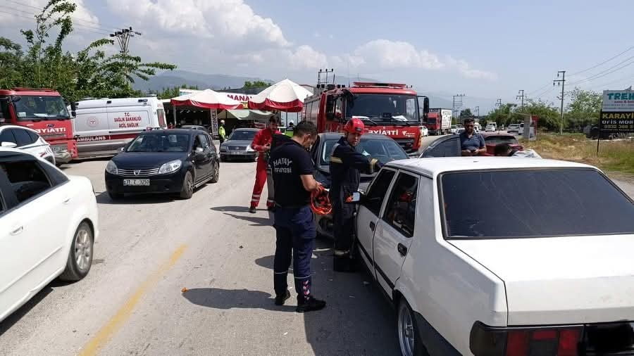 ASA DÖRTYOL'DA TRAFİK KAZASI: 2 YARALI (FOTOĞRAFLI) CEMAL KILINÇ HATAY (İHA) - HATAY’IN DÖRTYOL...