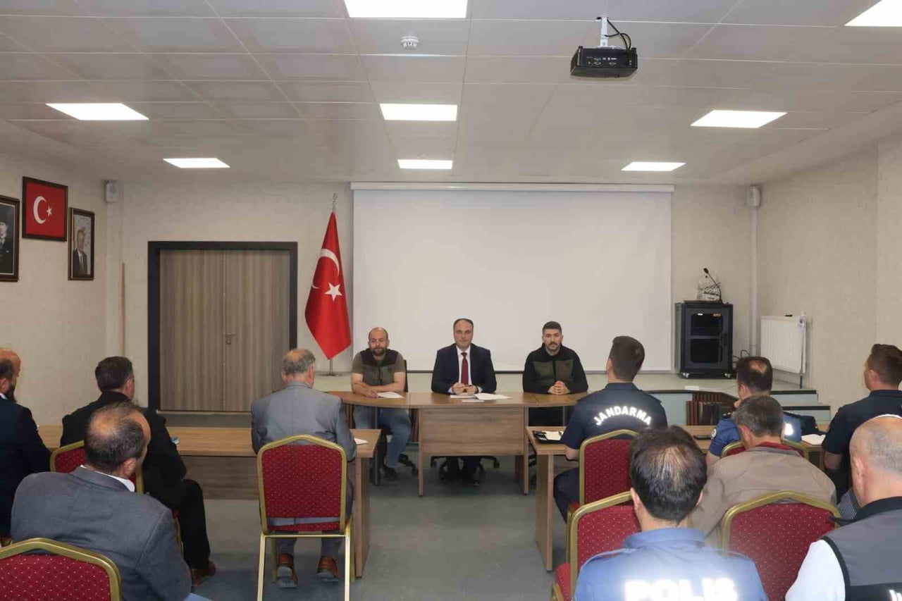 ASLANAPA’DA ORMAN YANGINLARIYLA MÜCADELE TOPLANTISI