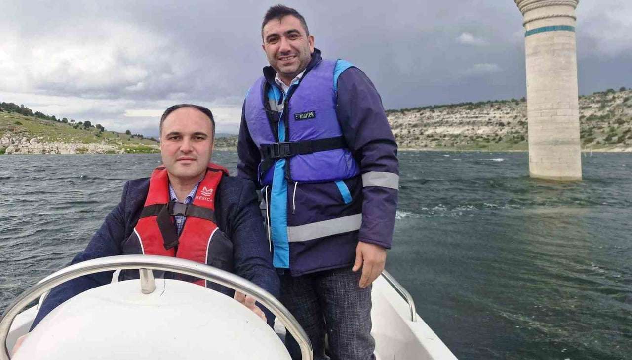 ASLANAPA KAYMAKAMI TOSUN, KUREYŞLER BARAJI’NDA SU ÜRÜNLERİ DENETİMİNE KATILDI