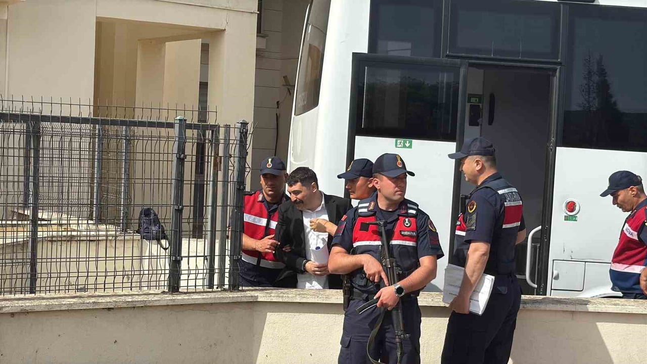 ATARE VE ÇIRAKOĞLU'NA 5'ER YIL HAPİS CEZASI
