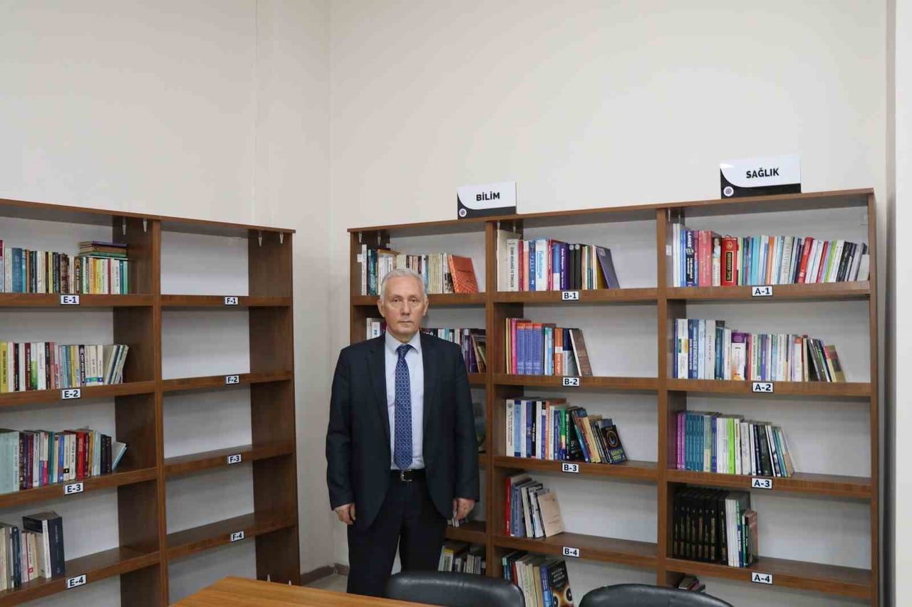 ATATÜRK ÜNİVERSİTESİ OLTU UYGULAMALI BİLİMLER FAKÜLTESİNE DİJİTAL KÜTÜPHANE KURULDU.