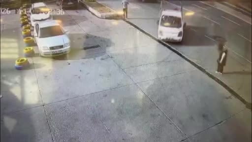 Avcılar'da hırsızlara operasyon: 16 yaşındaki çocuğun 40 adet suç kaydı çıktı