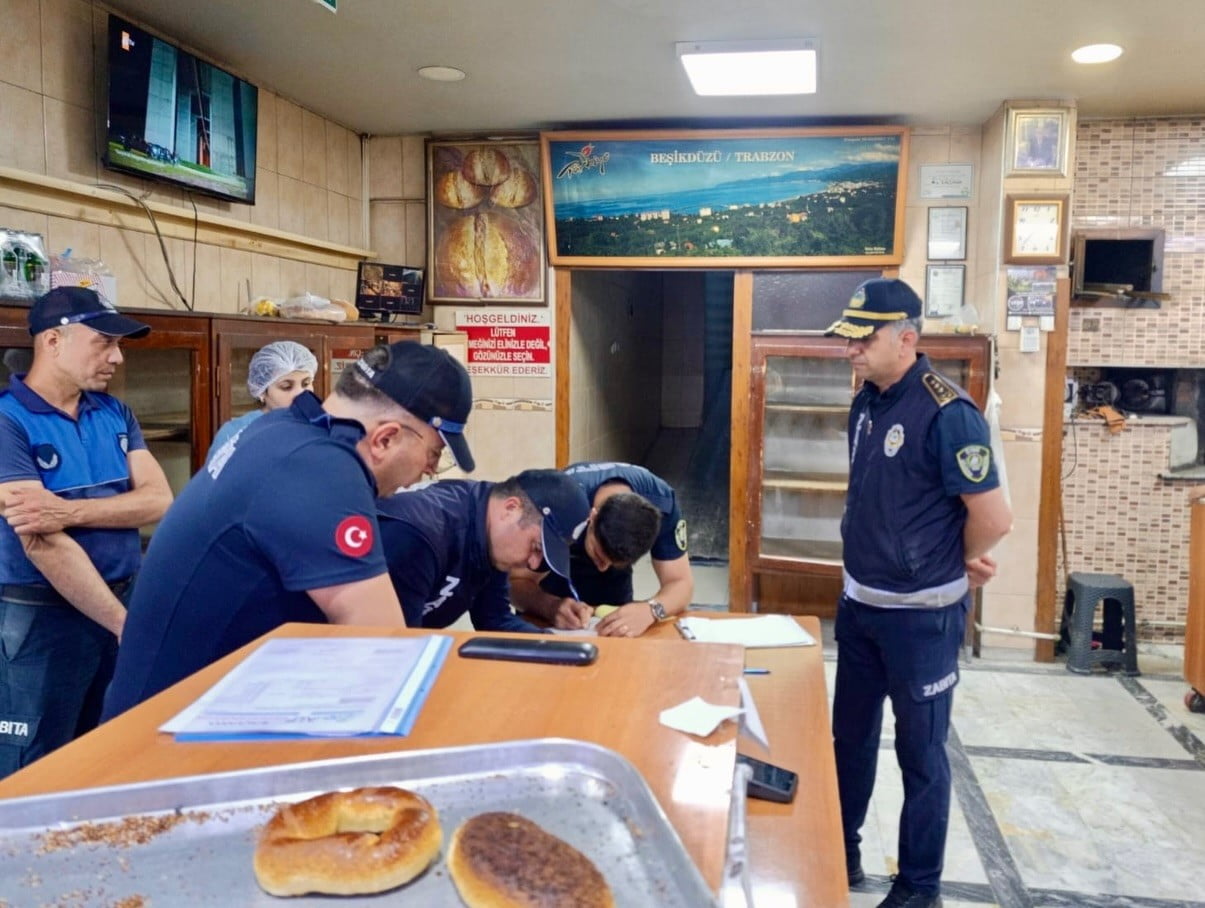 AYDIN'IN ÇİNE İLÇESİNDE FAALİYET GÖSTEREN FIRINLAR ZABITA EKİPLERİ TARAFINDAN DENETLENDİ.