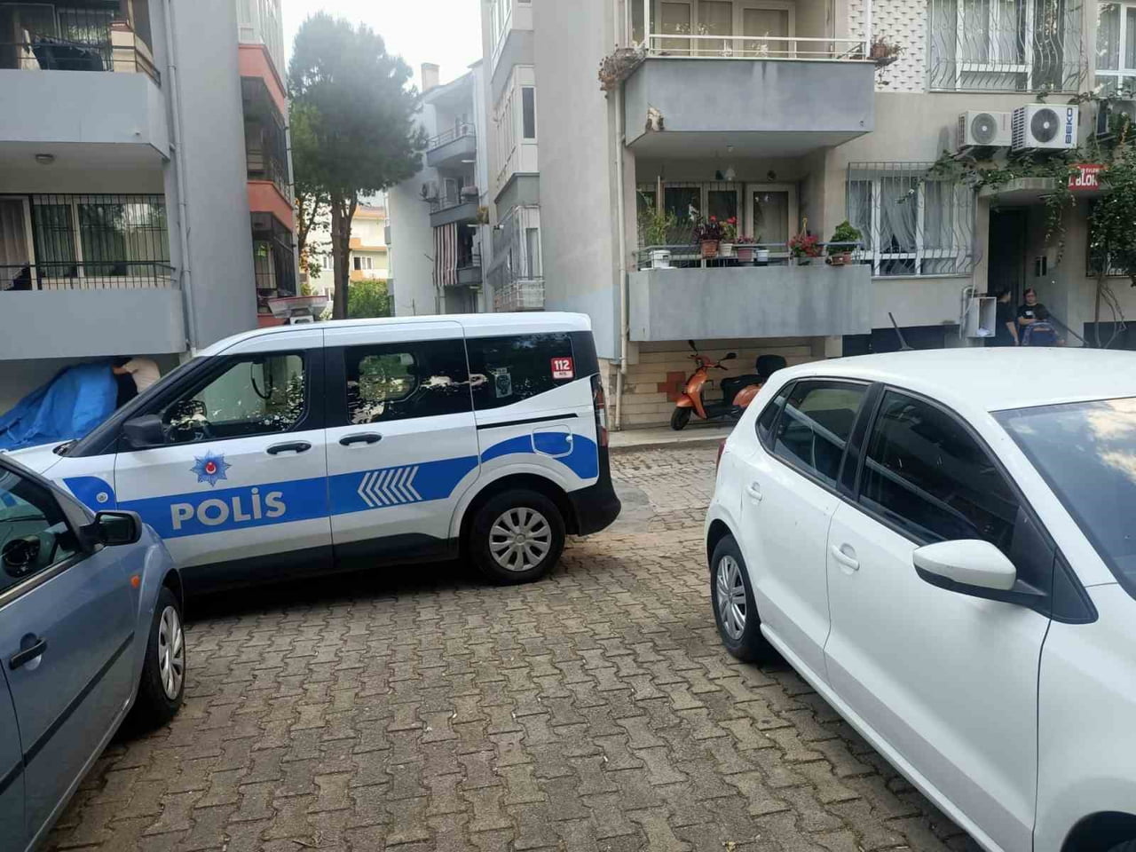 AYDIN'IN EFELER İLÇESİNDE KANSER TEDAVİSİ GÖREN YAŞLI ADAM EŞİ TARAFINDAN ÖLÜ OLARAK...