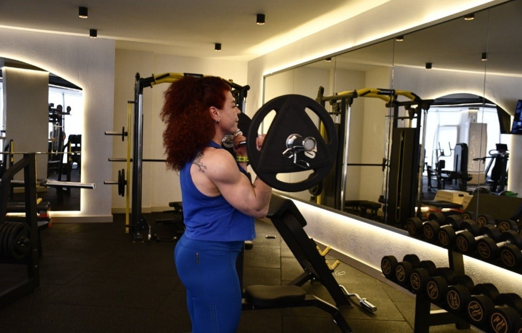 AYDIN'IN KUŞADASI İLÇESİNDE YAŞAYAN FİTNESS EĞİTMENİ VE VÜCUT GELİŞTİRME SPORCUSU SEVİLAY AKSELLER...