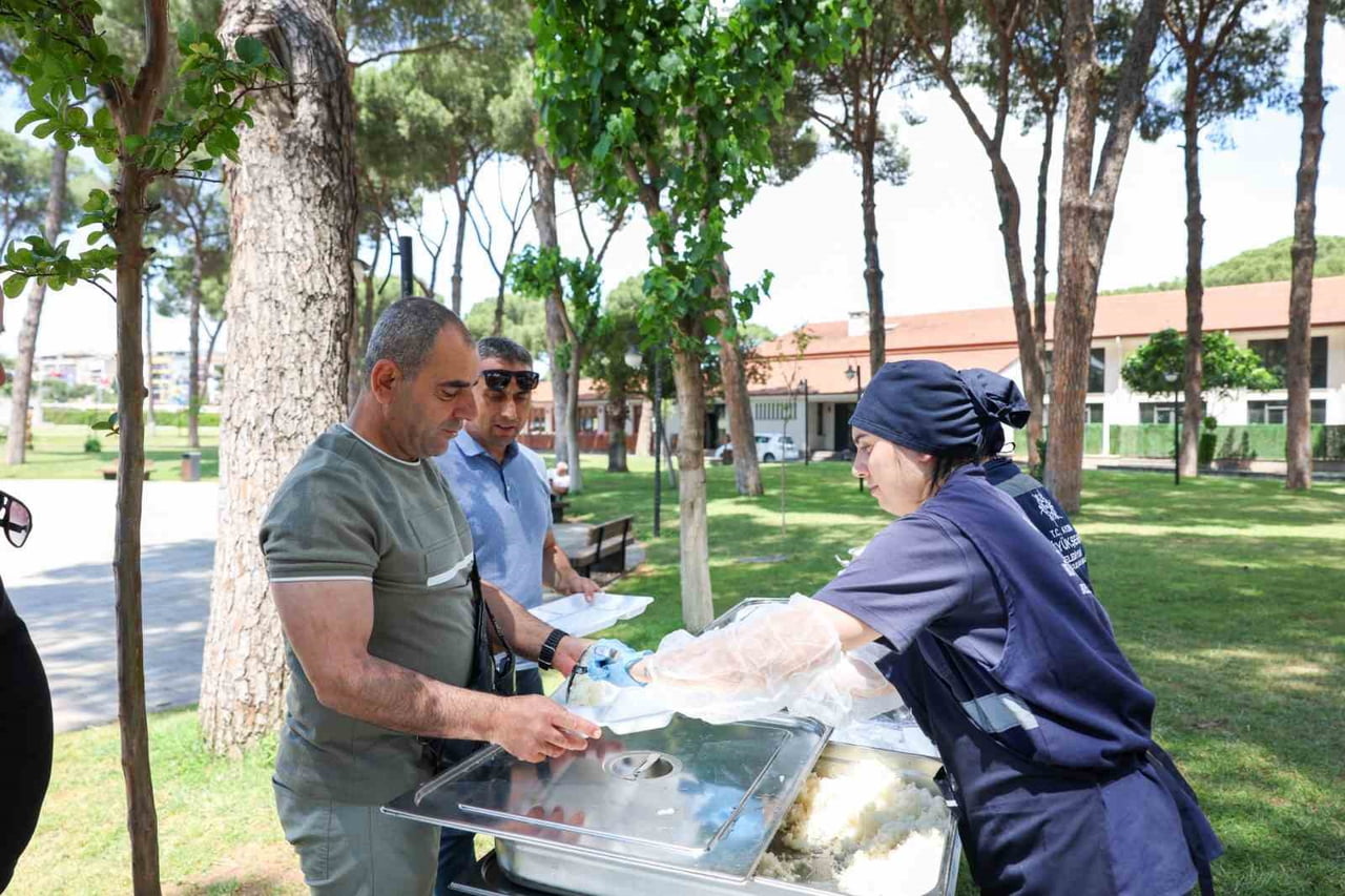 AYDIN BÜYÜKŞEHİR BELEDİYESİ TARAFINDAN DÜZENLENEN PİKNİKTE ÖĞRENCİLER, DOĞAYLA İÇ İÇE ORTAMDA...